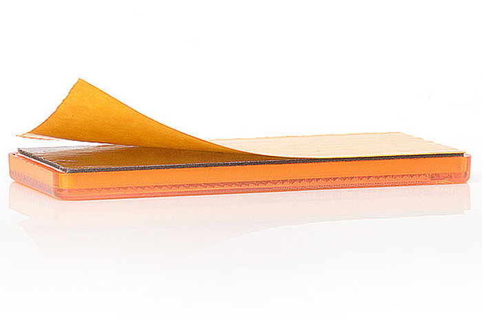 Dispositivo refletivo lateral 96x42 mm com fita autoadesiva
